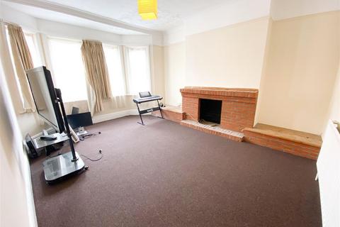 2 bedroom flat to rent, St Leonards Road, Bexhill On Sea