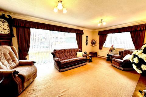 2 bedroom apartment for sale, Weld Road, Southport