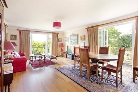 undefined, Farnham Road, Liss, Hampshire, GU33
