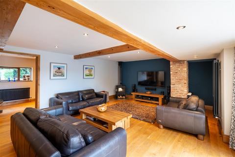 5 bedroom detached house for sale, Moor Lane, Leeds LS17