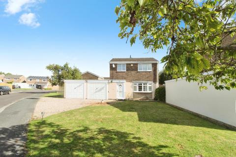 3 bedroom detached house for sale, Deansfield, Cricklade, SN6