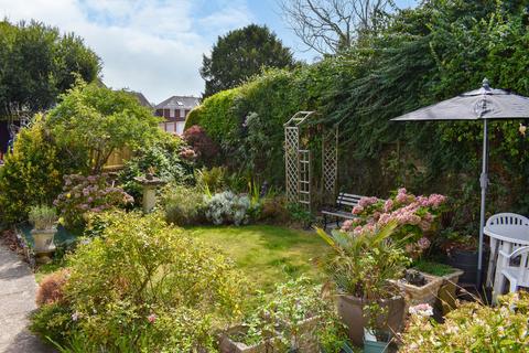 4 bedroom end of terrace house for sale, Brunswick Place, Lymington, SO41