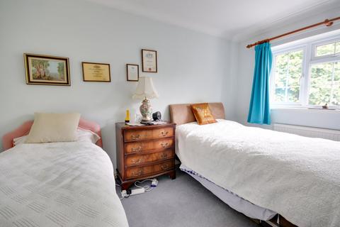1 Brunswick Place, Lymington, SO41 9EQ