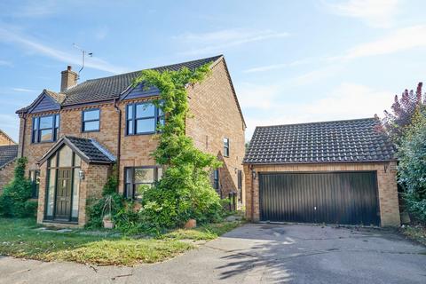 4 bedroom detached house for sale, Pebble View Walk, Hopton