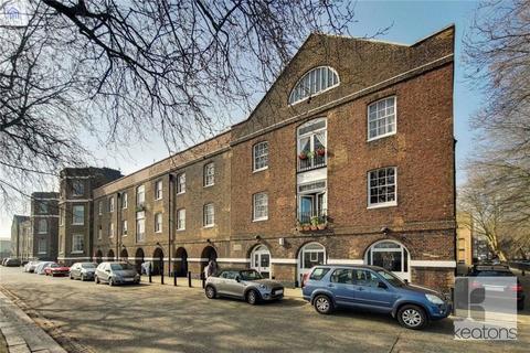 Studio for sale, Foreshore, Deptford, London, London, SE8 3AQ