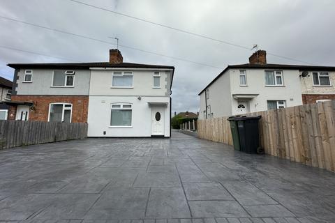 3 bedroom semi-detached house to rent, Northfield Avenue, Wigston LE18