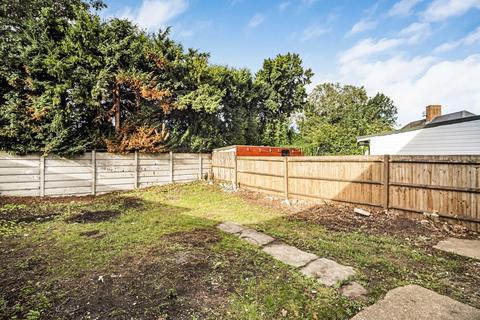 3 bedroom terraced house for sale, Buckingham Avenue, Thornton Heath, Surrey, CR7