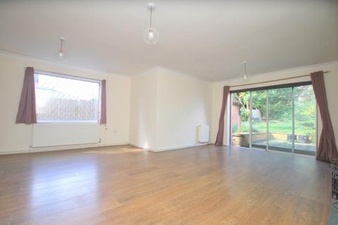 15 Biddenham Turn, Watford, WD25 9PU