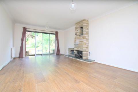 15 Biddenham Turn, Watford, WD25 9PU
