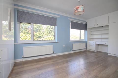 15 Biddenham Turn, Watford, WD25 9PU