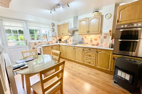 4 bedroom detached house for sale, Shepherds Fold, Stafford, ST17