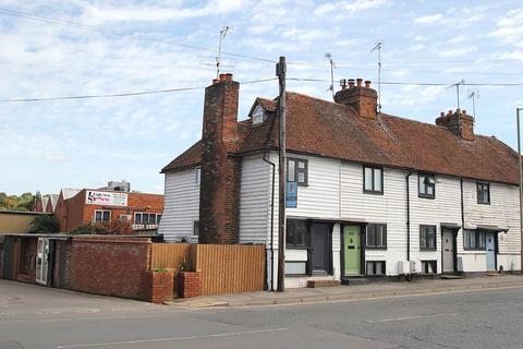 3 bedroom end of terrace house for sale, Reading Road, Henley On Thames RG9