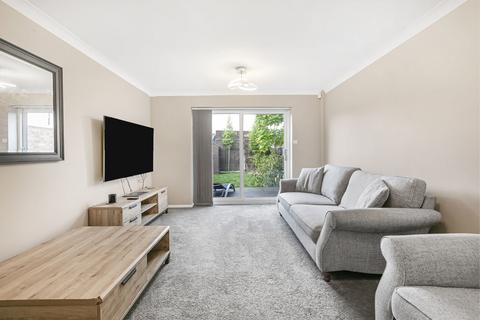 2 bedroom end of terrace house for sale, Peket Close, Staines-upon-Thames, Surrey, TW18