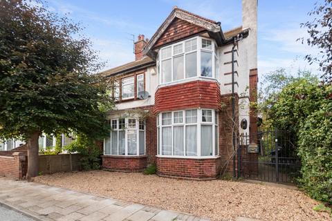 2 Remillo Avenue, Grimsby, DN32 9QY
