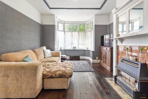 2 Remillo Avenue, Grimsby, DN32 9QY