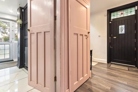 2 Remillo Avenue, Grimsby, DN32 9QY