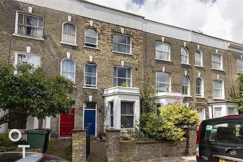 4b Thurlow Terrace, London, NW5 4JB