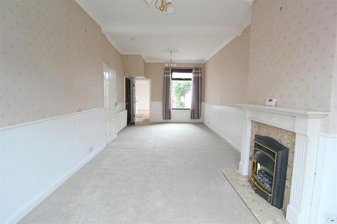 2 bedroom terraced house to rent, Edward Street, Hessle