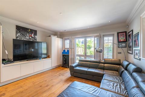 South Villa, 46 Canynge Road, Bristol, BS8 3LQ