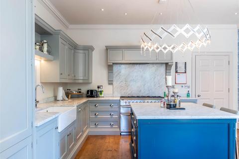 South Villa, 46 Canynge Road, Bristol, BS8 3LQ