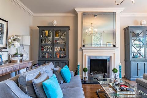 South Villa, 46 Canynge Road, Bristol, BS8 3LQ