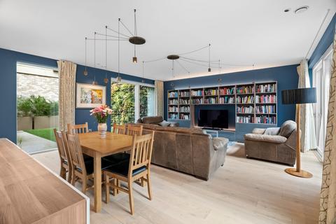 53 Eddington Avenue, Cambridge, CB3 1SE