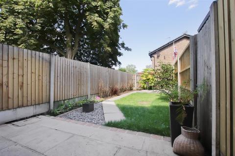 2 bedroom terraced house for sale, Grove Lane, Hale