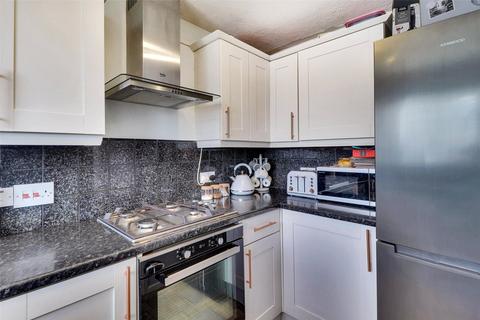 80 Louvain Road, Greenhithe, DA9 9DZ