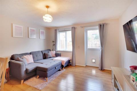 80 Louvain Road, Greenhithe, DA9 9DZ