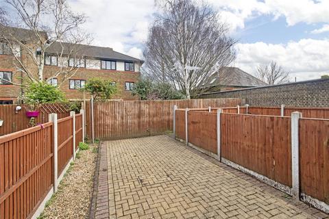 80 Louvain Road, Greenhithe, DA9 9DZ