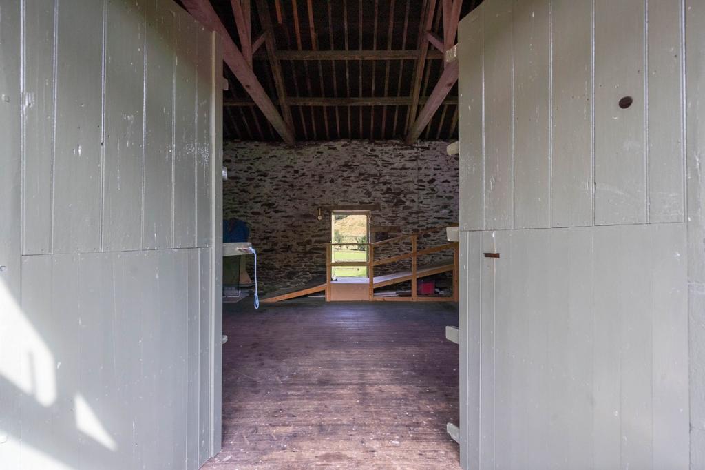 Bank barn