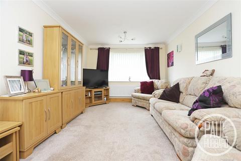 2 bedroom semi-detached bungalow for sale, Westwood Avenue, Lowestoft, NR33