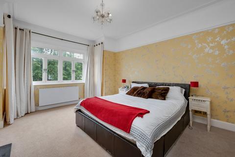 Merrylee, 21 Castle Road, Weybridge, KT13 9QN