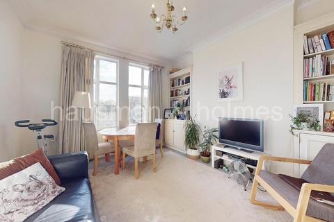 2 bedroom flat for sale, Eagle Lodge, NW11