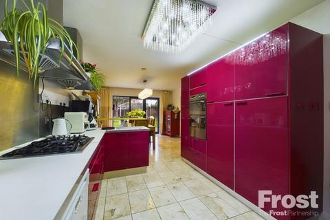 11 Cecil Road, Ashford, TW15 1RJ