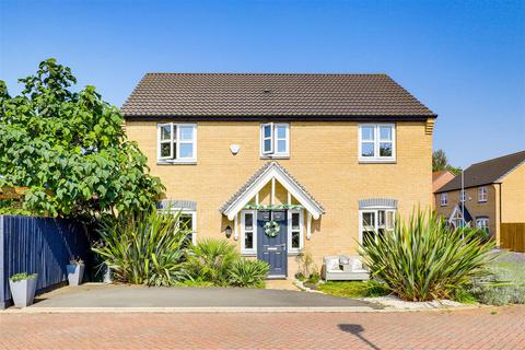 4 bedroom detached house for sale, Wood Close, Ruddington NG11