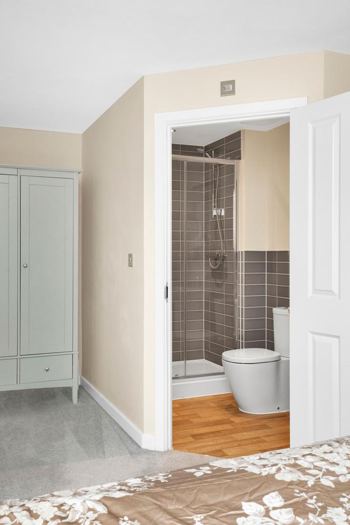 Master ensuite