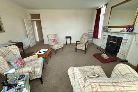 2 bedroom apartment for sale, Berrow Road, Burnham-on-Sea, Somerset, TA8