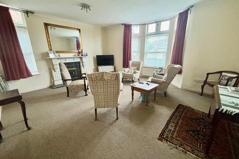 2 bedroom apartment for sale, Berrow Road, Burnham-on-Sea, Somerset, TA8