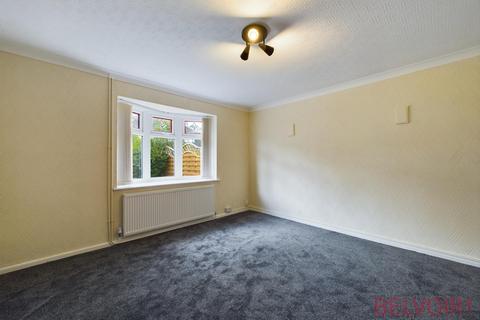 3 bedroom semi-detached house to rent, Harby Avenue, Sutton-in-Ashfield, NG17