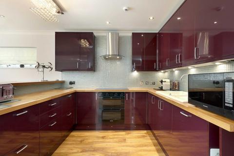 4 bedroom detached house for sale, Green Lane, Farnham Common, Buckinghamshire, SL2