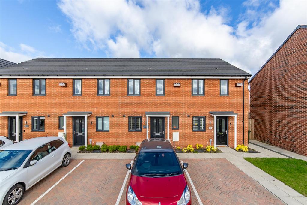 Primrose Lane, Brunton Rise, NE13 2 bed terraced house for sale £189,950