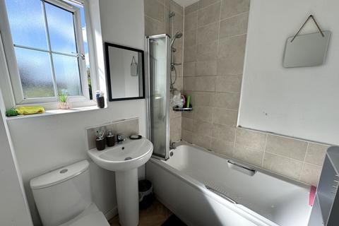 2 bedroom semi-detached house for sale, Grapevine Avenue, Gorton