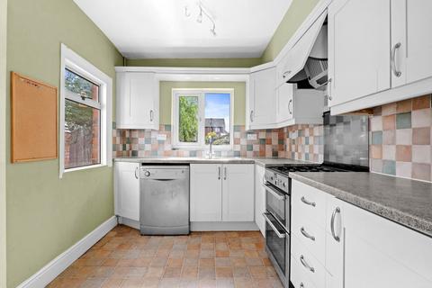 121 Bromyard Road, Worcester, WR2 5DL