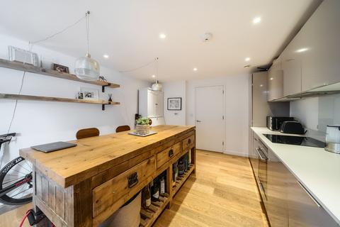 2 bedroom apartment for sale, The Valentine, Weston Street, SE1