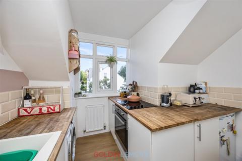 2 bedroom flat for sale, Wilbury Avenue, Hove