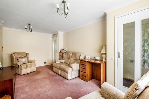 2 bedroom retirement property for sale, BROADMEAD, ASHTEAD, KT21