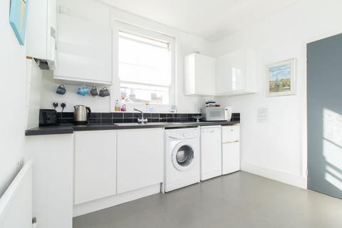5 Devonshire Terrace, Broadstairs, CT10 1HH
