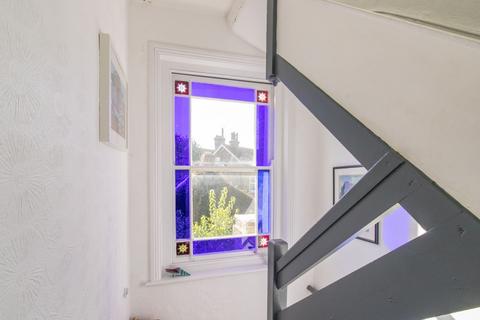 5 Devonshire Terrace, Broadstairs, CT10 1HH