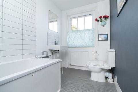 5 Devonshire Terrace, Broadstairs, CT10 1HH